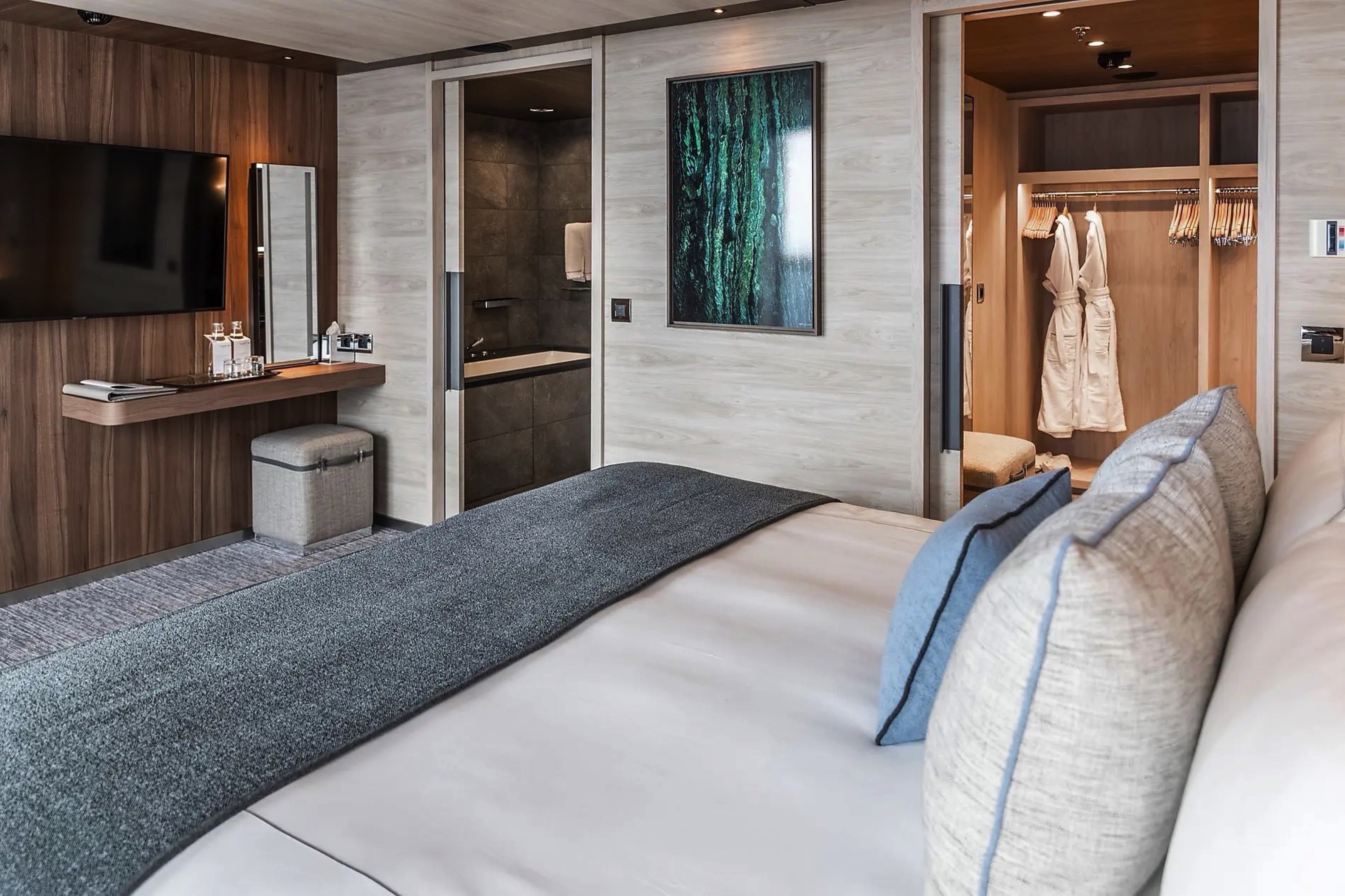Prestige Suite